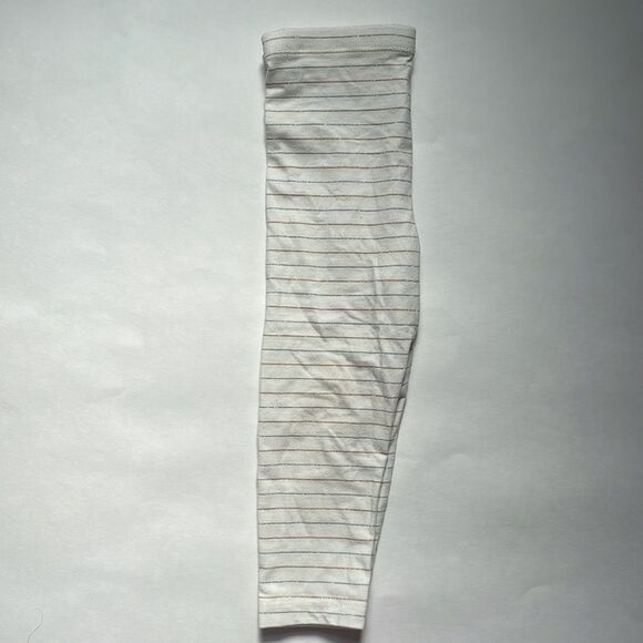 White Metallic Striped Leggings - Picture 4 of 11